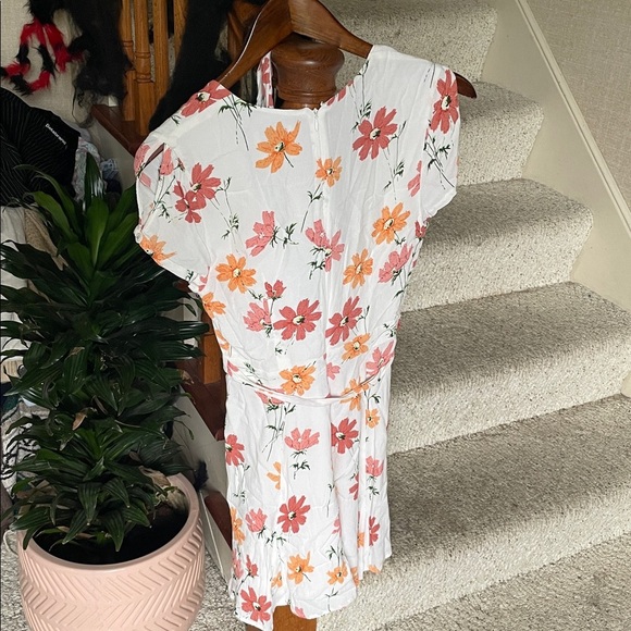 Privacy Please Floral Deep V Mini Dress - Picture 8 of 12